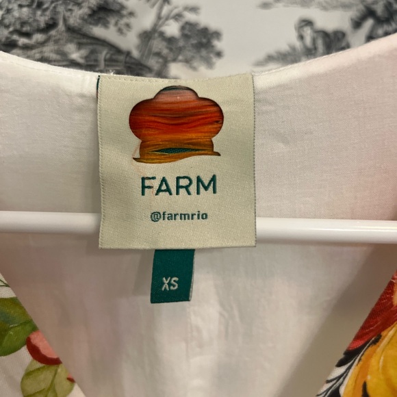 Farm Rio womens crop top size XS floral - Picture 2 of 8